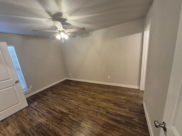 2131 Kokomo Ave — Photo 10