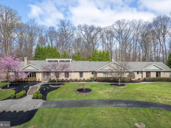 4233 Buckskin Wood Dr, Ellicott City, MD 21042
