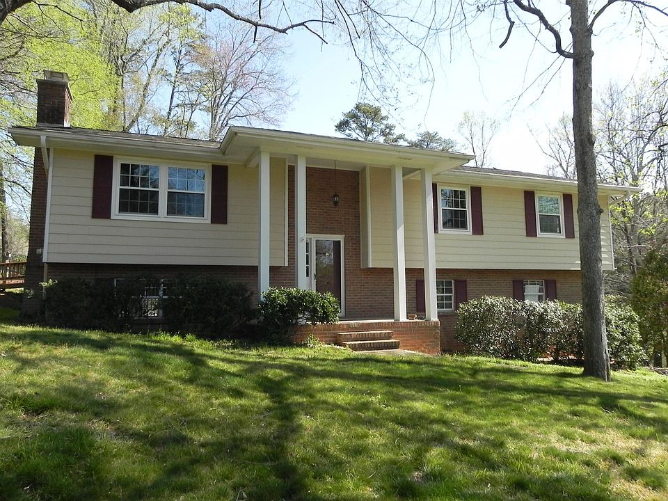 1st image of 303 Shady Crest Dr