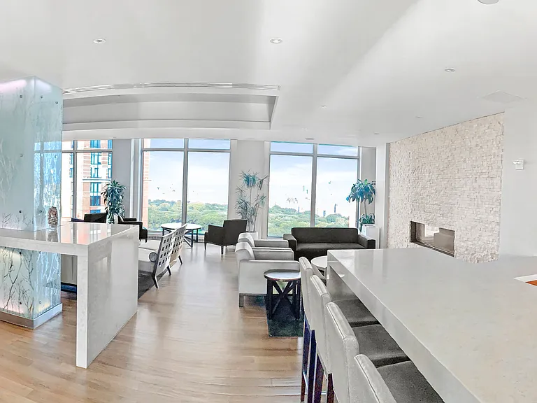 30 W 63rd St #6T — Photo 12