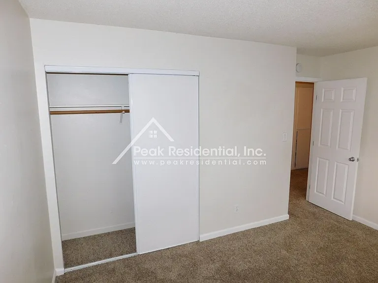 10260 Mills Station Rd — Photo 15