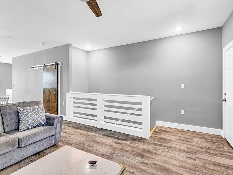112 E Orchard Loop — Photo 16
