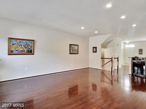 4th image of 22760 Autumn Breeze Ave