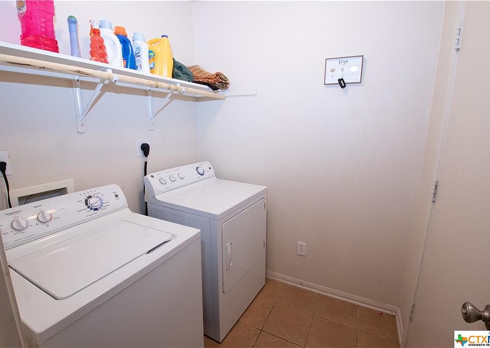 2nd image of 5407 Schorn Dr