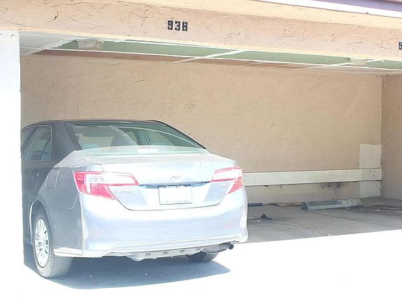 4th image of 936 Bellhurst Ave