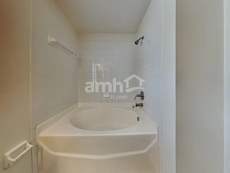 30547 Midtown Ct — Photo 11