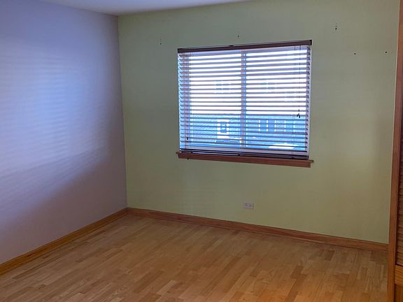 5th image of 9467 Bay Colony Dr APT 2N