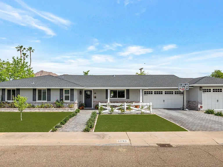 6202 E Calle Redonda — Photo 2