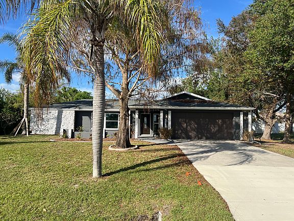2nd image of 18522 Lake Worth Blvd