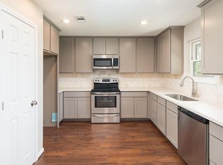 5808 Country Pl, League City, TX 77573