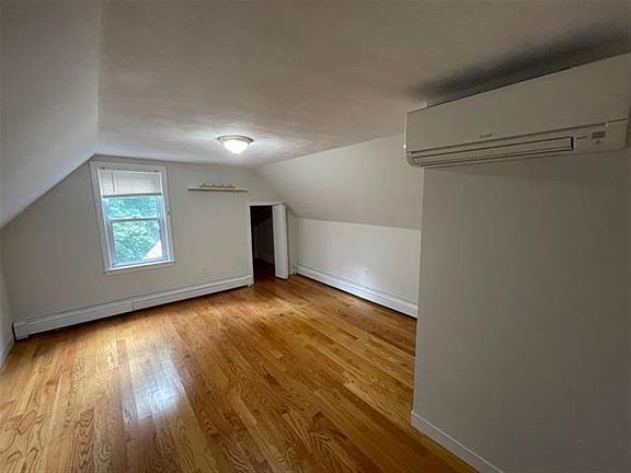 5th image of 942 Broadway