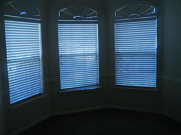 2nd image of 10103 Goldenview Park Ln