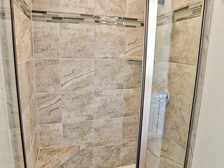 1076 Black Oak Cir — Photo 17
