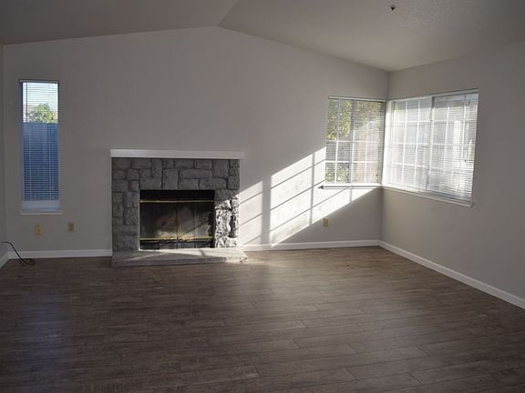 2nd image of 593 Oakborough Ave