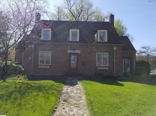 924 Lyndhurst Rd, Waynesboro, VA 22980