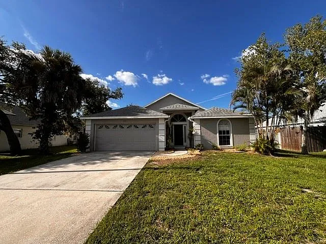 7241 Mauna Loa Blvd — Photo 1