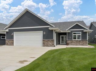 3108 Buttercup Trl, Mankato, MN 56001