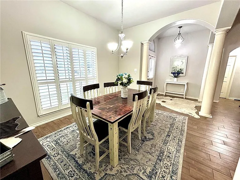 7005 Vineyard Dr — Photo 8
