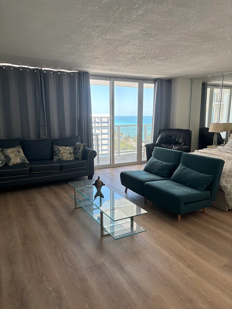 Building Photo - 3180 S Ocean Dr #805