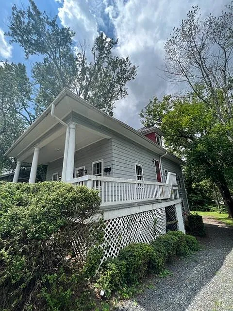 2 bed, 750 sqft, $1,150 — Photo 2