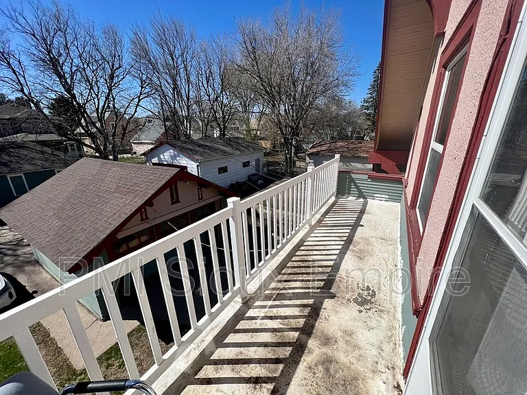 927 S Spring Ave #4 — Photo 8
