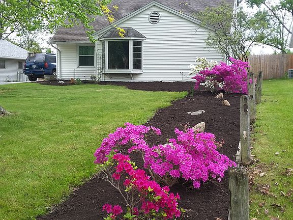 2nd image of 2291 Clyde St