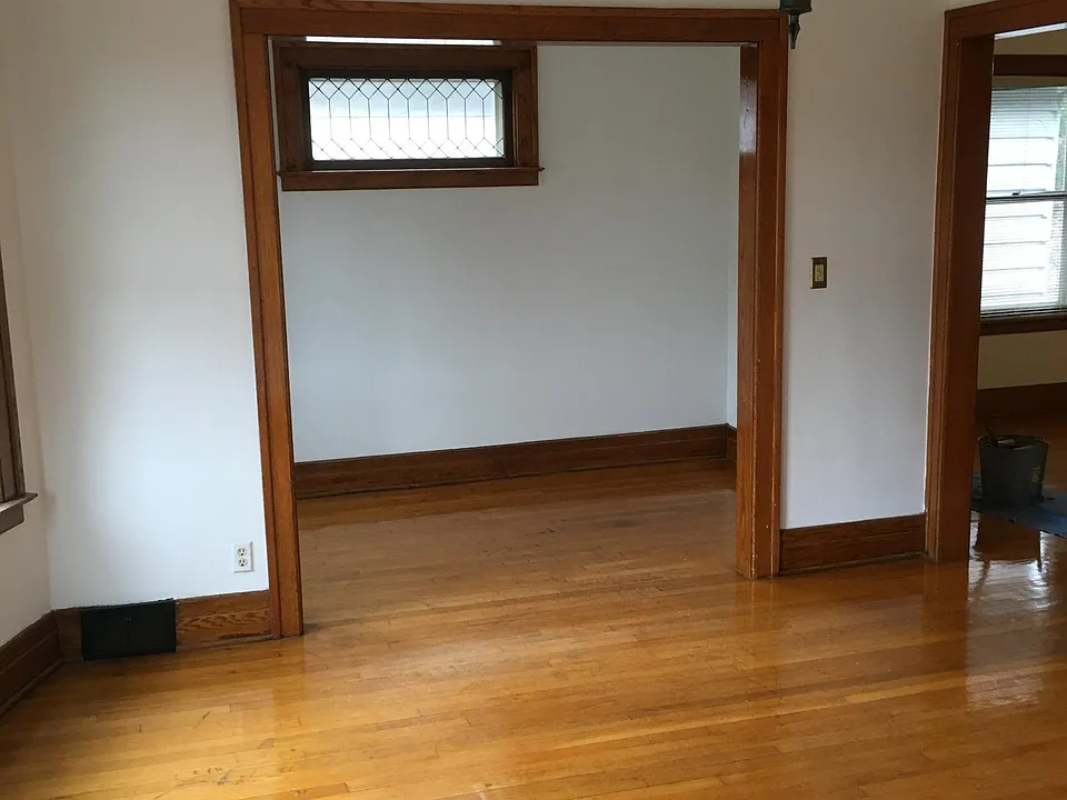 1151 Lakepointe Ave #2
