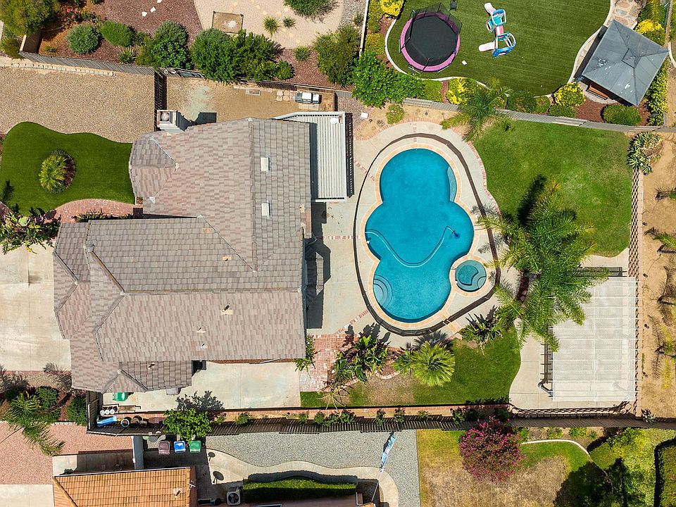 1st image of 41034 Willowbend Dr