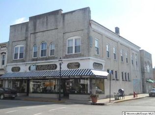 34 W Front St, Keyport, NJ 07735