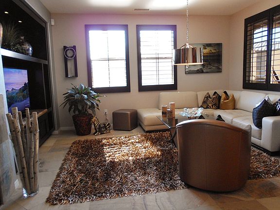 LR. Windows to the moutains