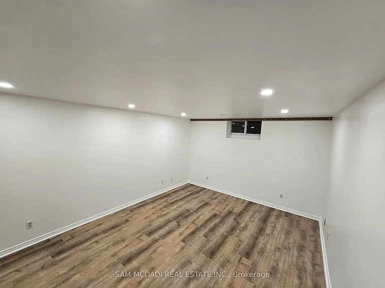 2588 Lundigan Dr #BASEMENT — Photo 22