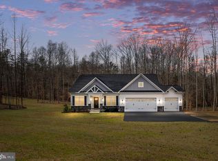 40 Southern View Dr, Stafford, VA 22554