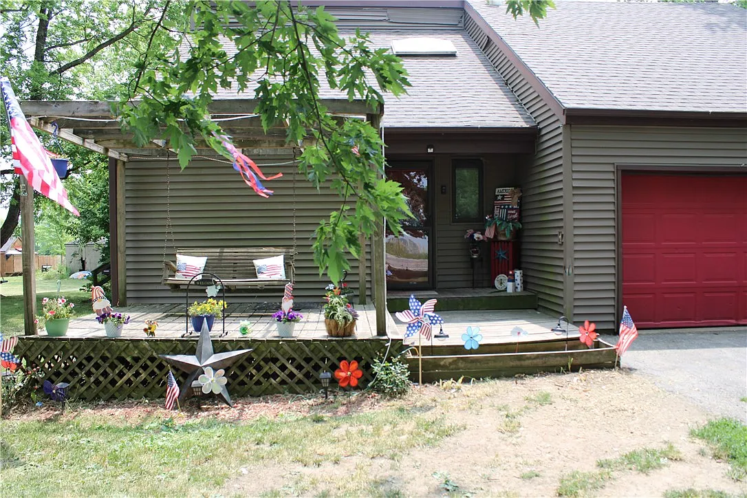 9125 Caleb Rd photo 1
