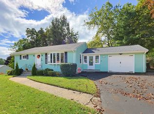 49 Walnut St, Attleboro, MA 02703