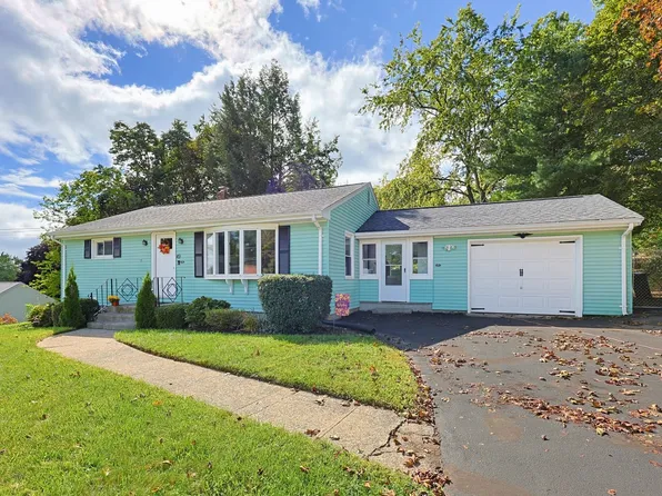 49 Walnut St, Attleboro, MA 02703