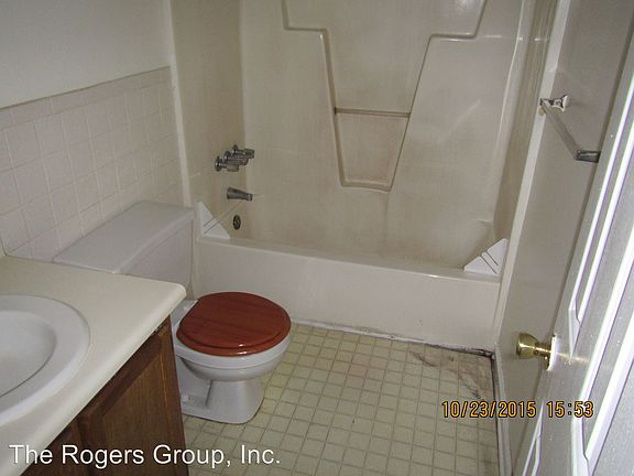 4th image of 204 Peace St
