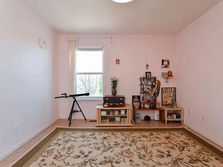 4079 Crystal Creek Dr — Photo 6