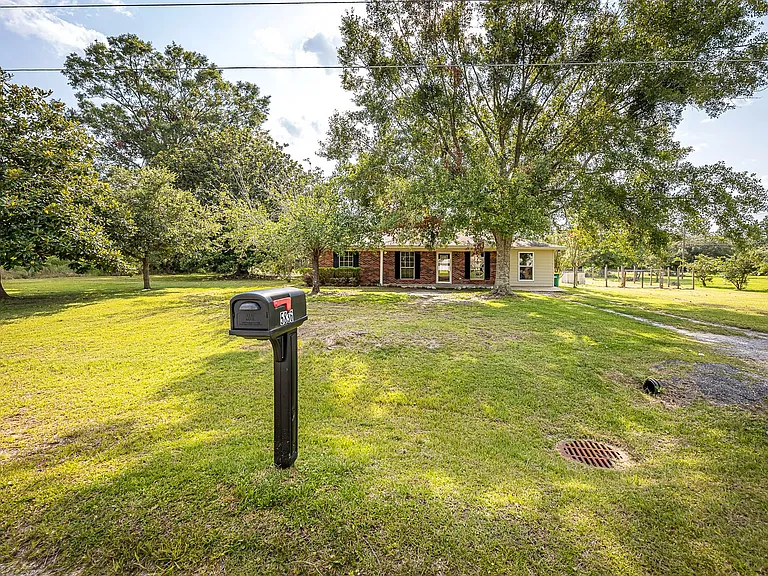 5836 Slater Cir — Photo 3