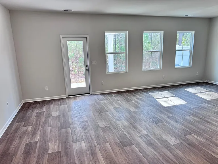 169 Fern Bridge Dr — Photo 6