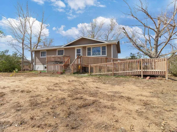 5520 S View Rd, Laramie, WY 82070
