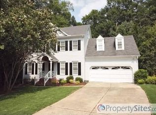 127 Parkarbor Ln, Cary, NC 27519