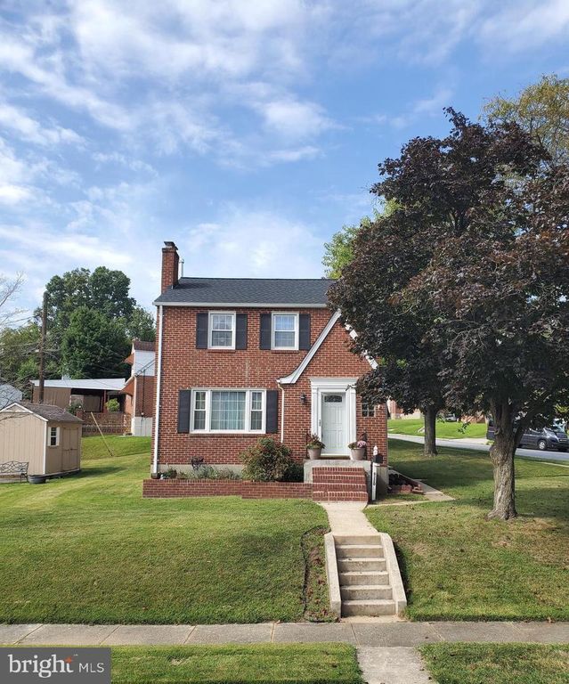 8220 Analee Ave, Baltimore, MD 21237