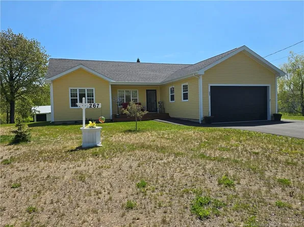 267 Noel Rd, Belledune, NB E8G 2T5