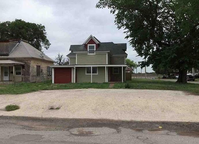 2nd image of 804 Santa Fe St