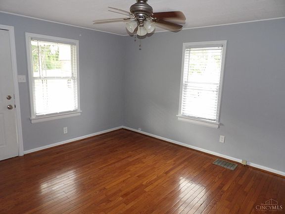 3rd image of 1416 Bonnell St