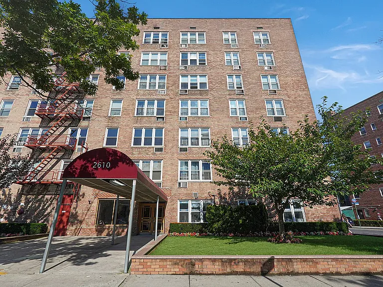 2610 Ocean Pkwy #5G — Photo 7