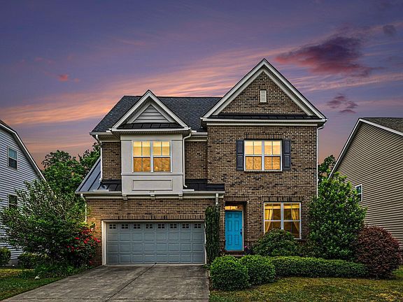 2nd image of 306 Papyrus Pl