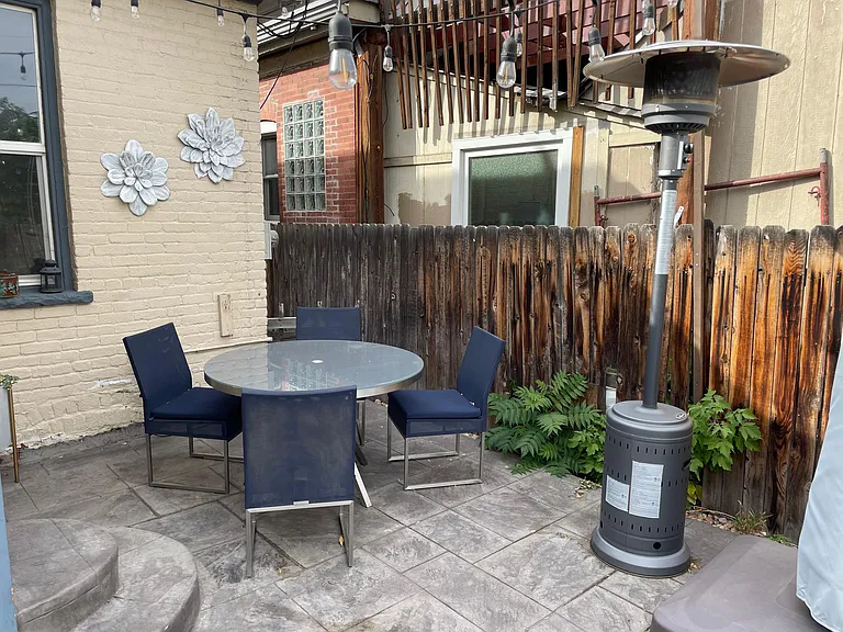 250 N Cherokee St — Photo 5