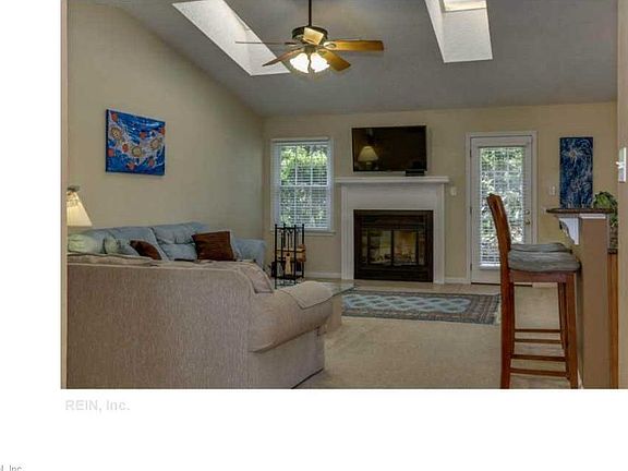 4th image of 1244 Warner Hall Dr