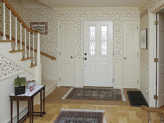 3840 springbrook ave-104